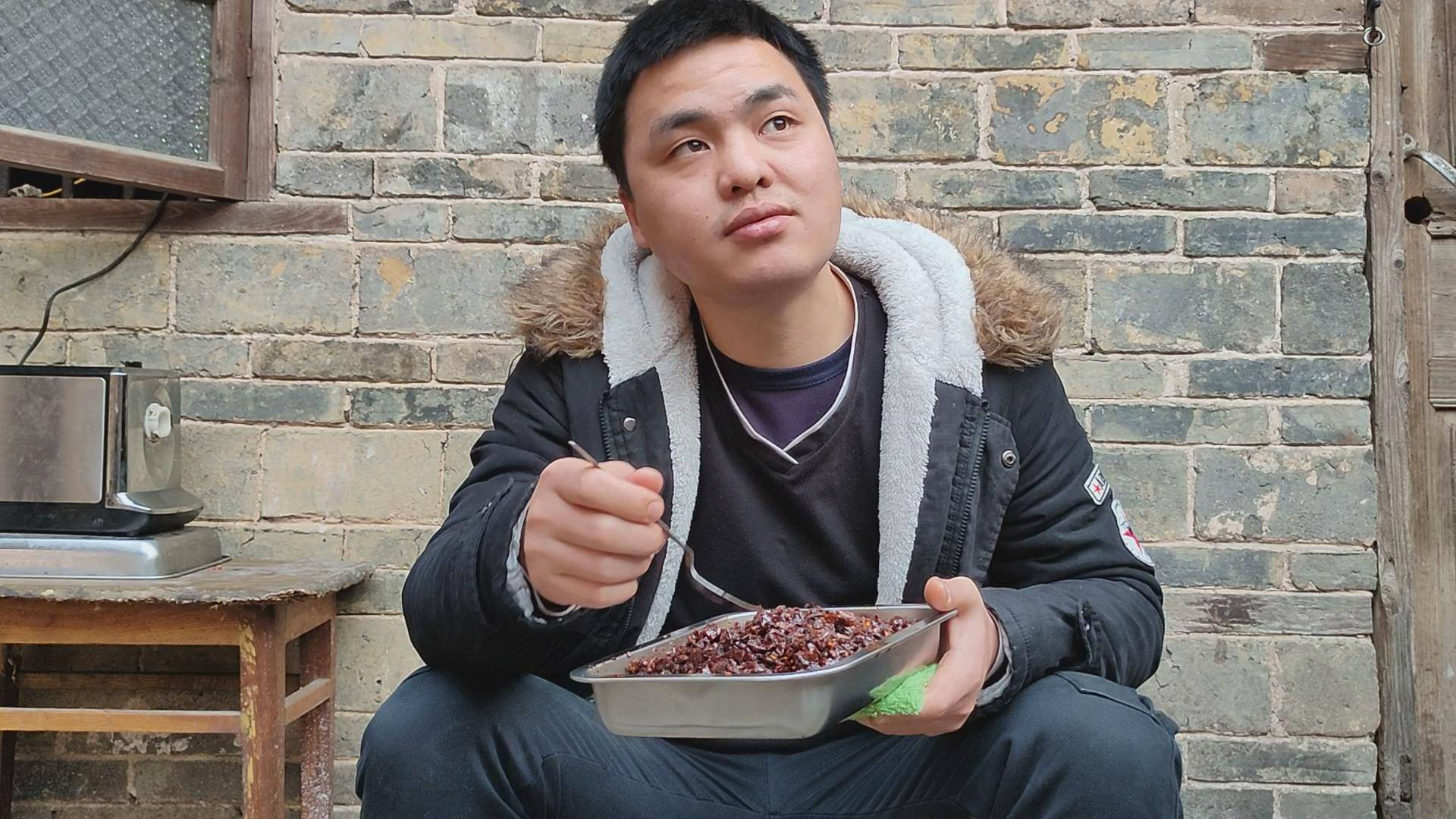 老干玛给你多少钱?我老王妈给双倍!@拾二三农趣